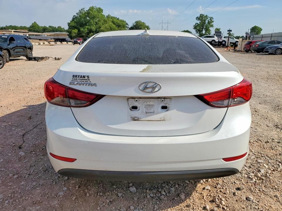2016 HYUNDAI ELANTRA SE 6