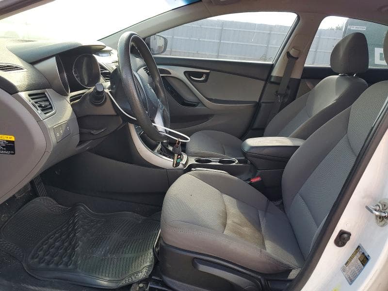 2016 HYUNDAI ELANTRA SE 7