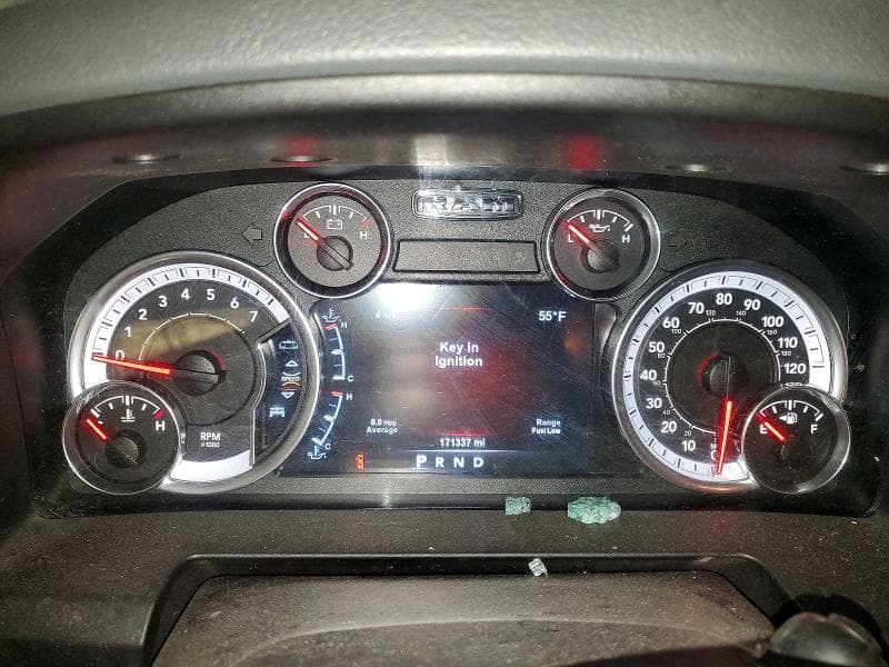 2017 RAM 1500 SLT 9