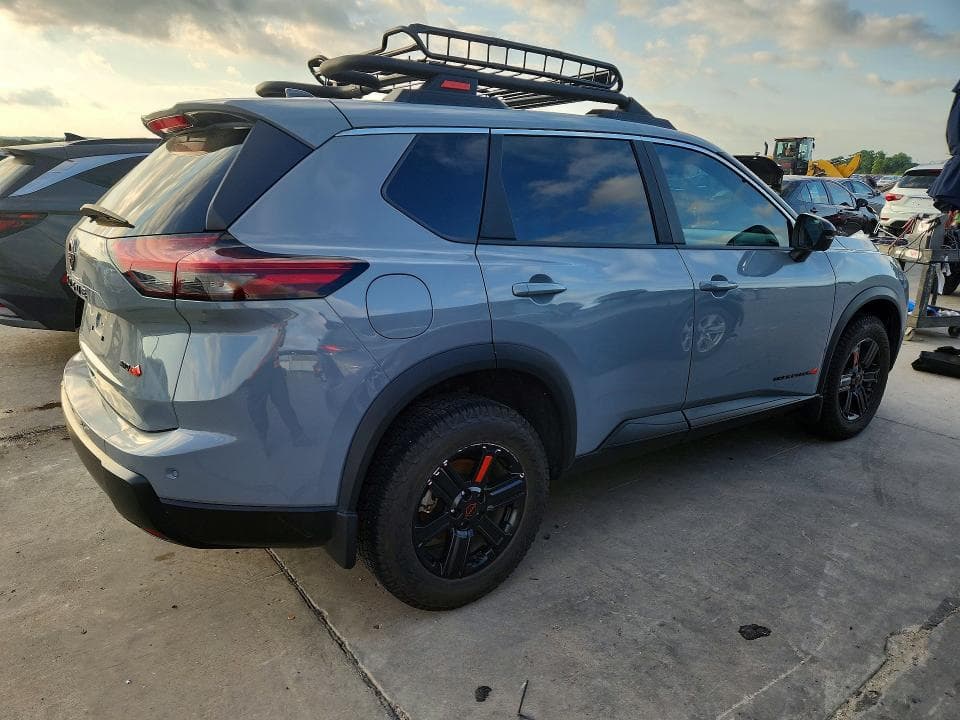 2025 NISSAN ROGUE ROCK CREEK 3