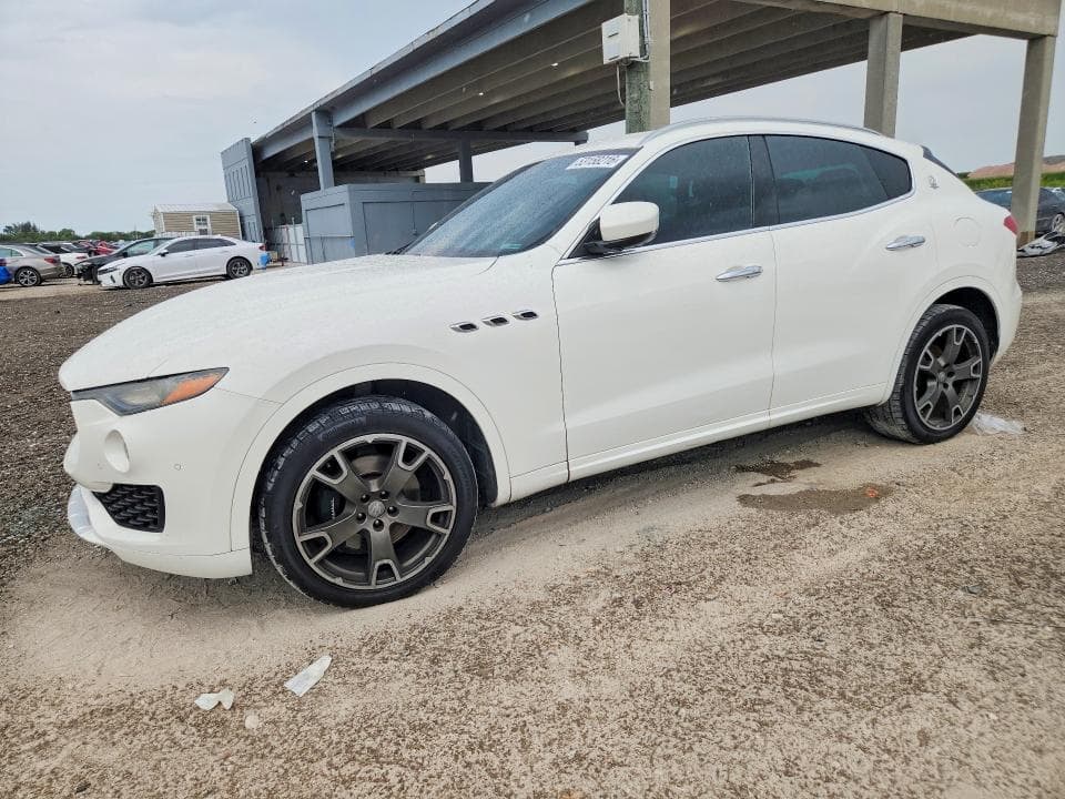 2017 MASERATI LEVANTE LUXURY