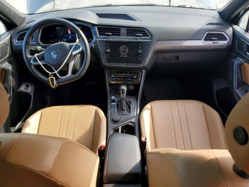 2022 VOLKSWAGEN TIGUAN SE 8