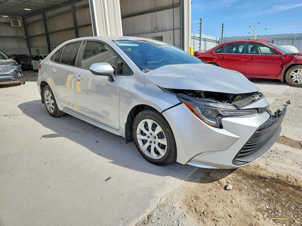 2025 TOYOTA COROLLA LE 4