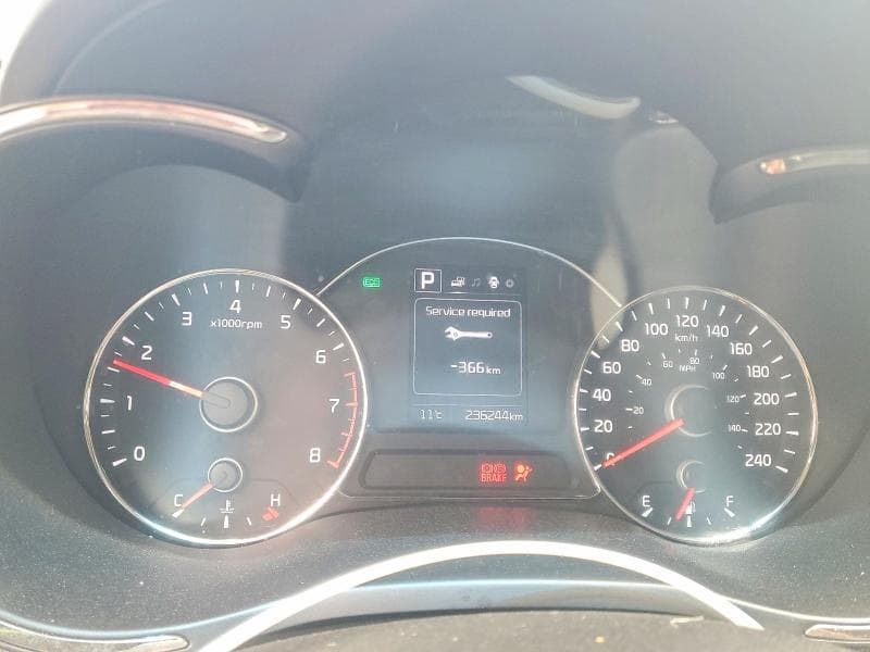2017 KIA FORTE EX 9