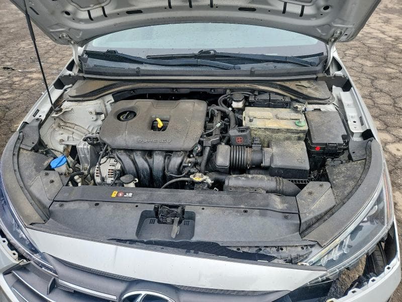 2020 HYUNDAI ELANTRA SE 11
