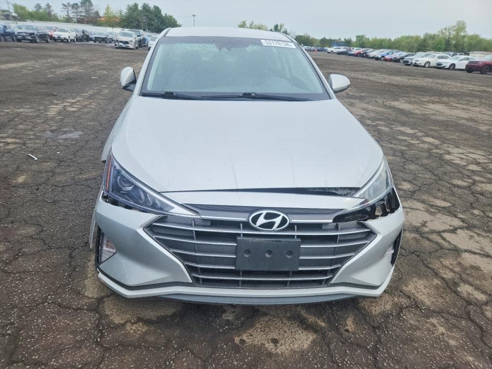 2020 HYUNDAI ELANTRA SE 5