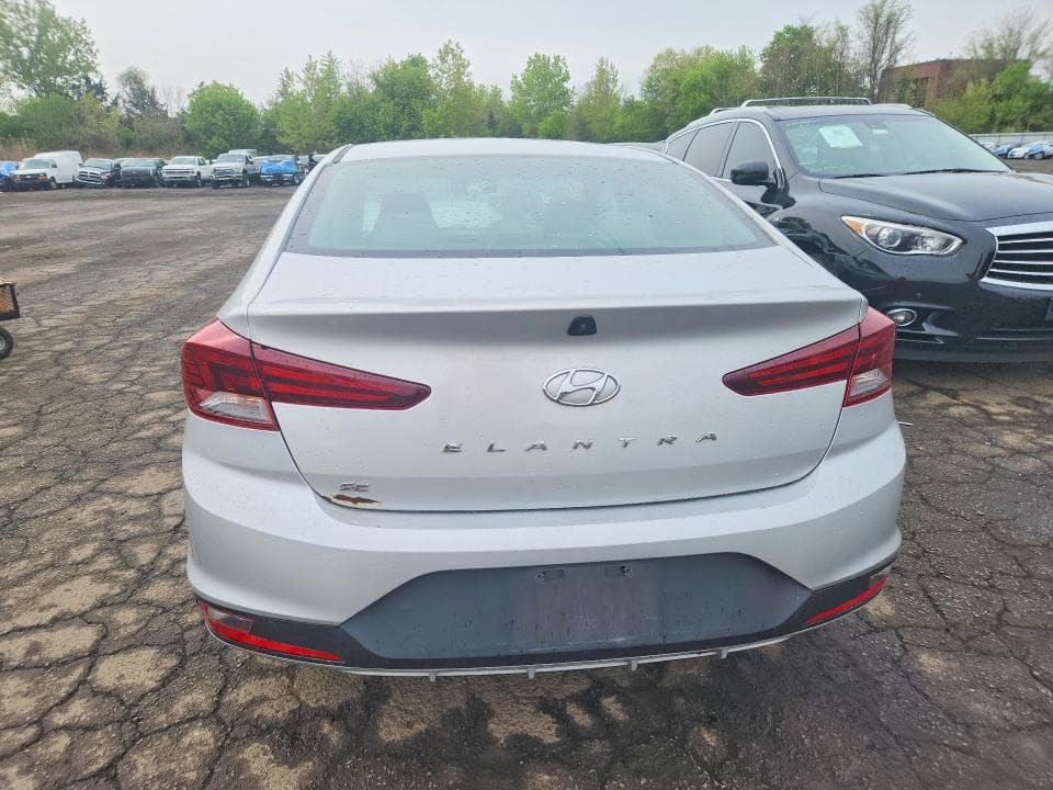 2020 HYUNDAI ELANTRA SE 6