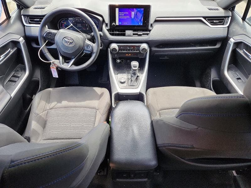 2024 TOYOTA RAV4 SE SE 8