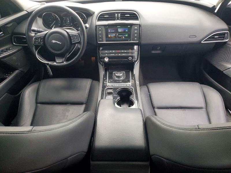 2017 JAGUAR XE PREMIUM 8