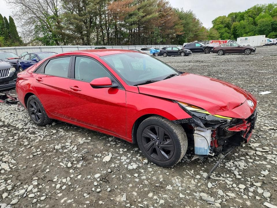 2023 HYUNDAI ELANTRA SEL 4