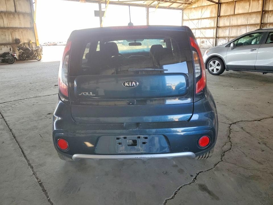 2018 KIA SOUL + 6