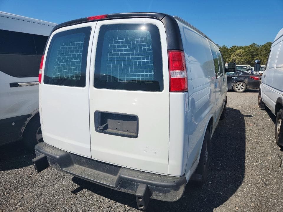 2021 GMC SAVANA 2500 CARGO DELIVERY VAN 3