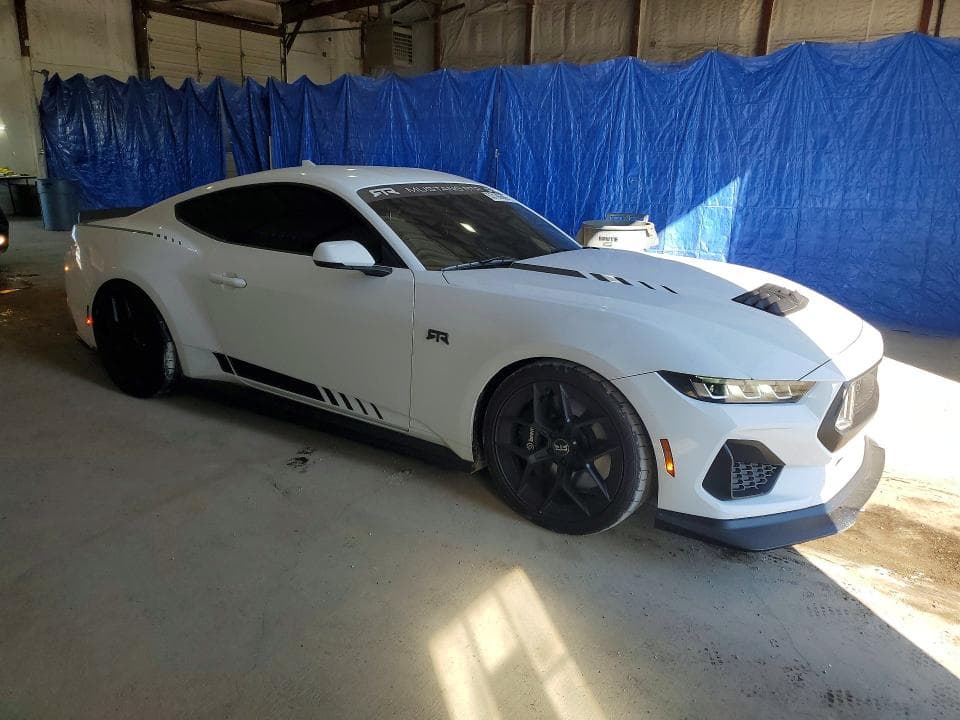 2025 FORD MUSTANG GT 4