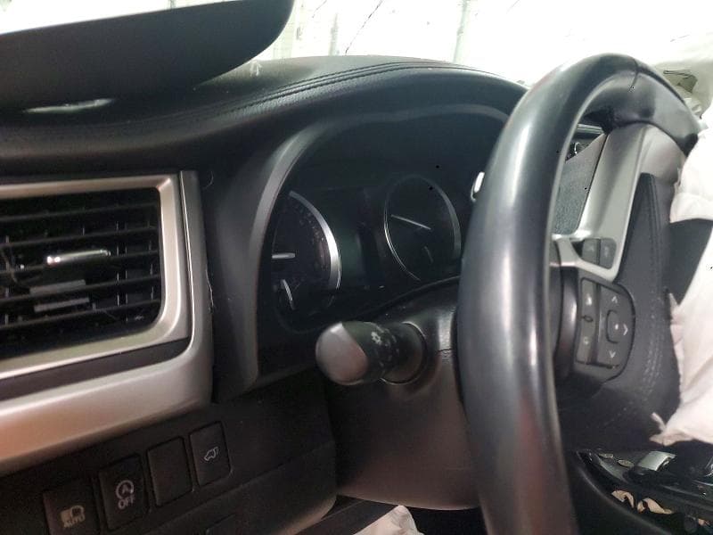 2019 TOYOTA HIGHLANDER XLE 9