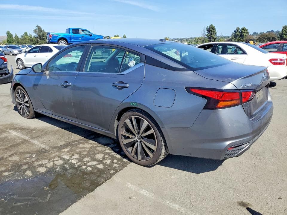 2021 NISSAN ALTIMA SR 2