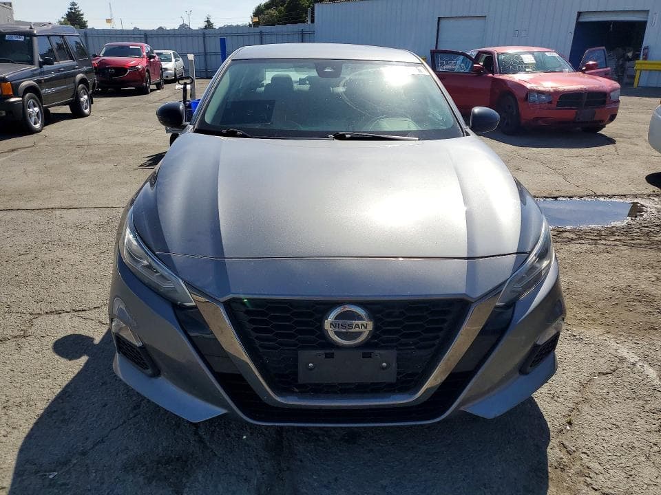 2021 NISSAN ALTIMA SR 5