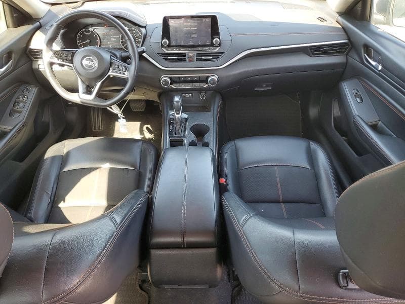 2021 NISSAN ALTIMA SR 8