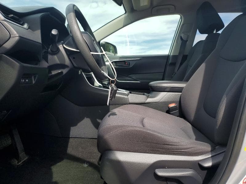 2019 TOYOTA RAV4 LE LE 7