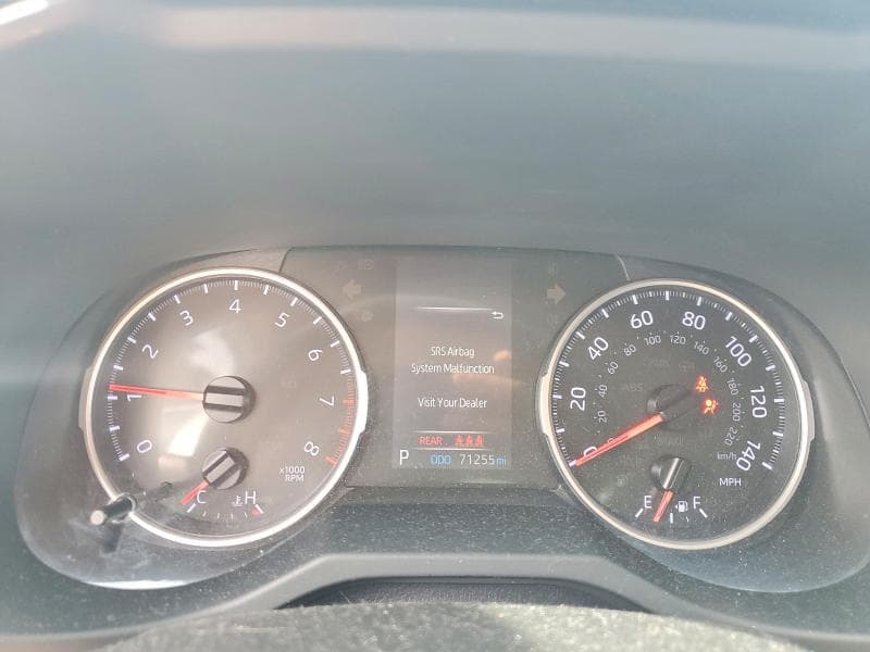 2019 TOYOTA RAV4 LE LE 9