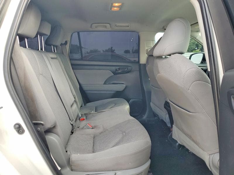 2021 TOYOTA HIGHLANDER LE LE 11