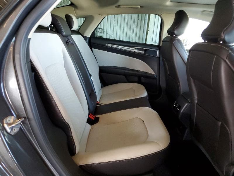 2019 FORD FUSION SE 10