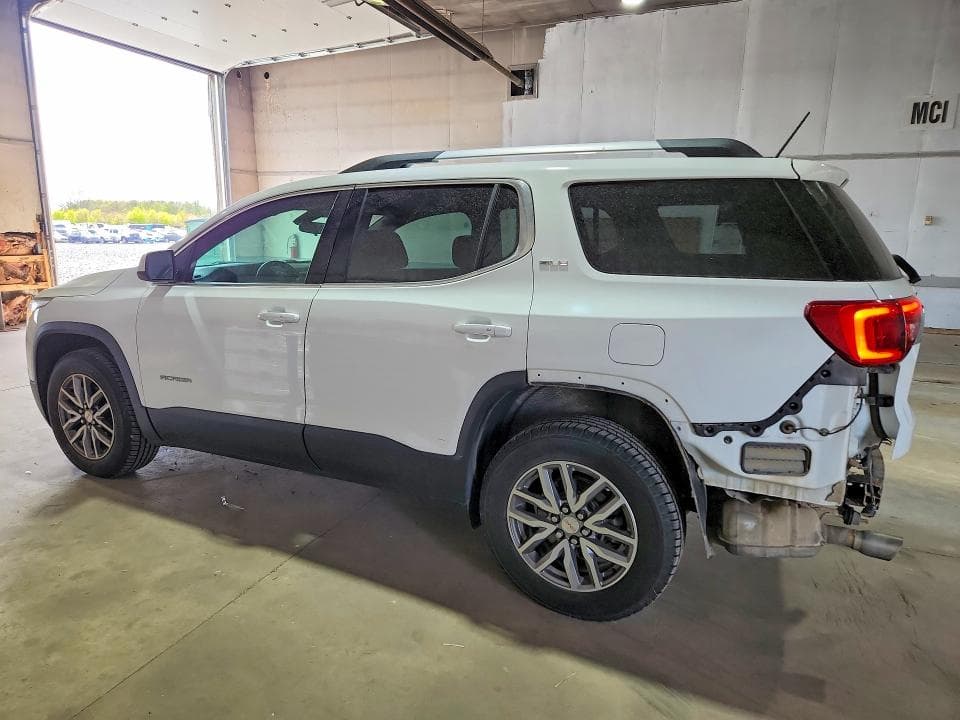 2017 GMC ACADIA SLE 2