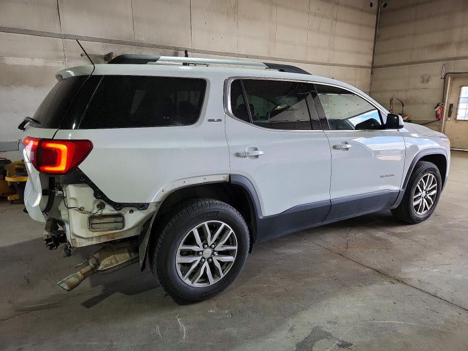 2017 GMC ACADIA SLE 3