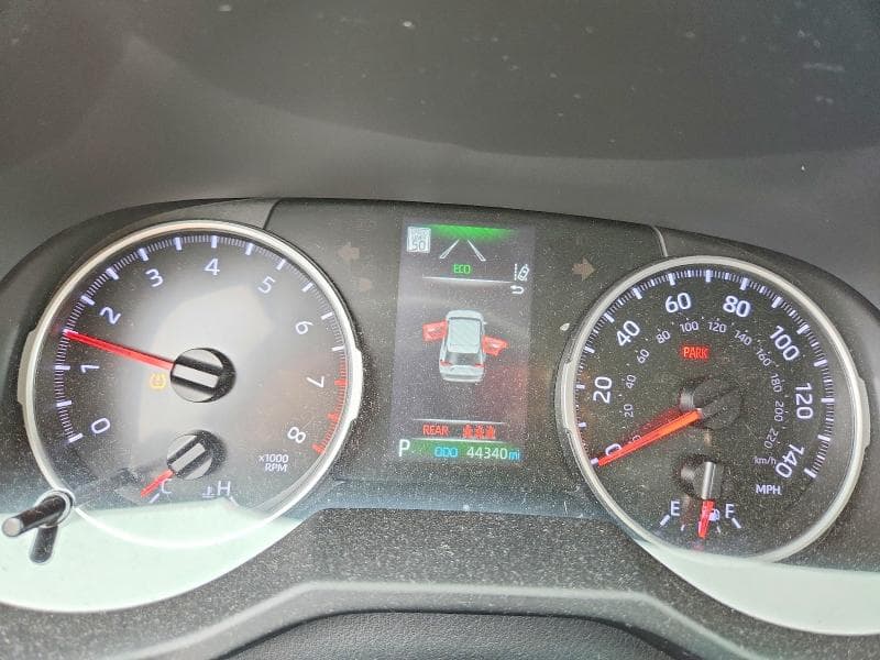 2022 TOYOTA RAV4 LE LE 9