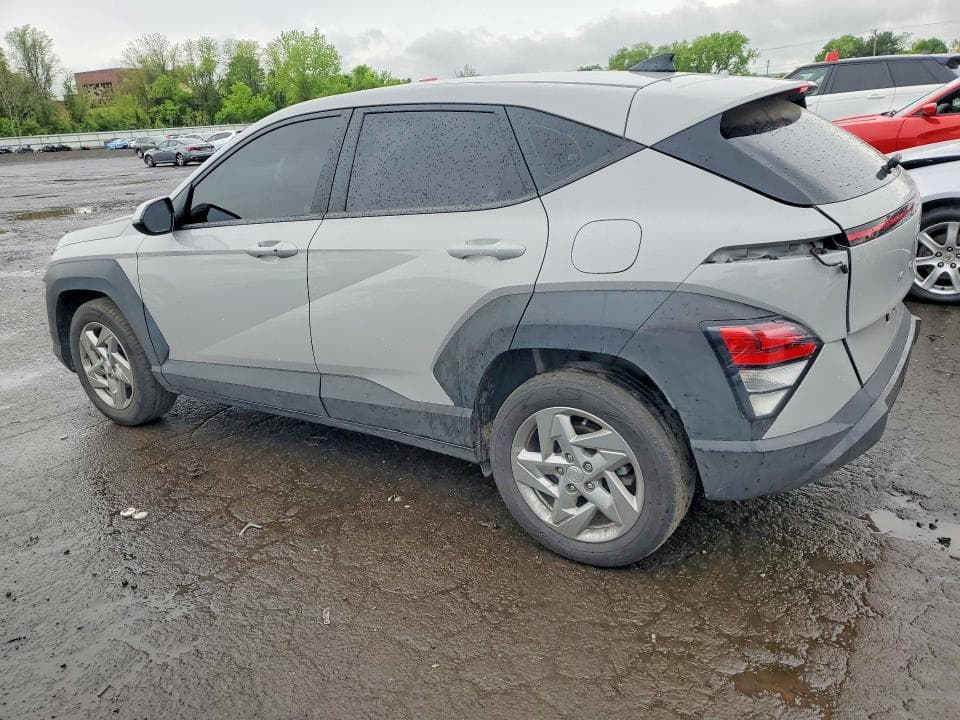 2024 HYUNDAI KONA SE 2
