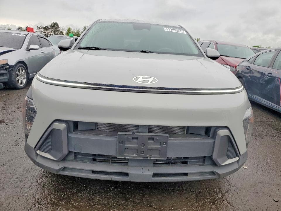 2024 HYUNDAI KONA SE 5