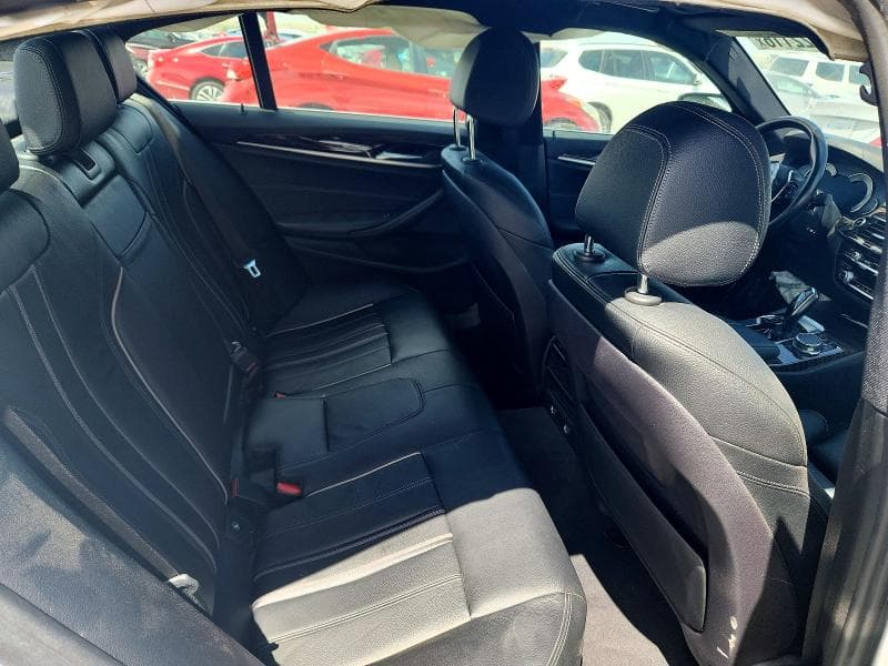 2018 BMW 540 XI 10