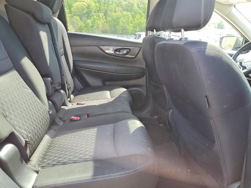 2019 NISSAN ROGUE SV 11