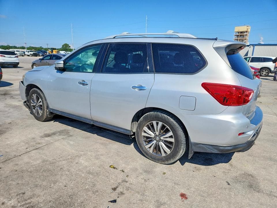 2017 NISSAN PATHFINDER SL SL 2