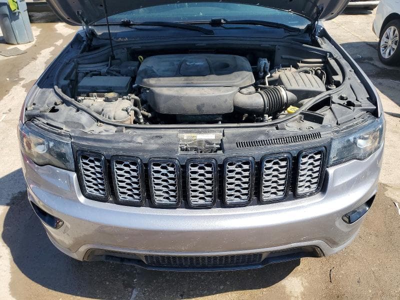 2019 JEEP GRAND CHEROKEE LAREDO 12