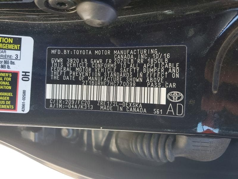 2017 TOYOTA COROLLA SE 12