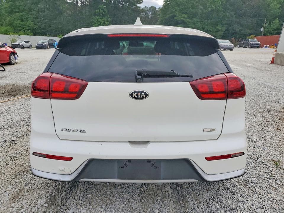 2018 KIA NIRO FE 6