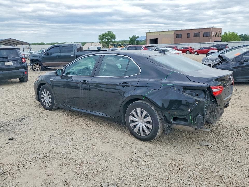 2020 TOYOTA CAMRY LE 2