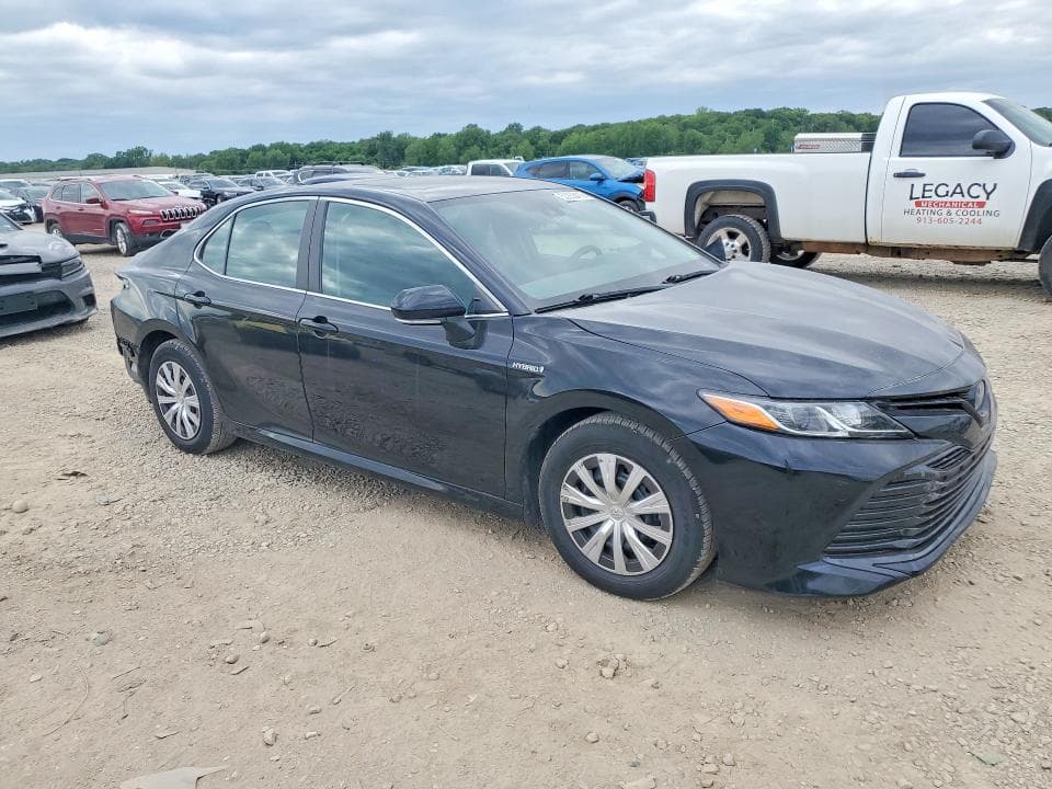 2020 TOYOTA CAMRY LE 4