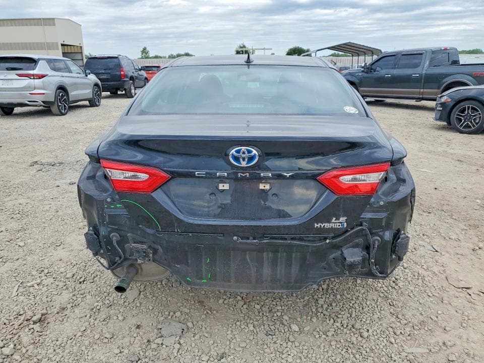 2020 TOYOTA CAMRY LE 6
