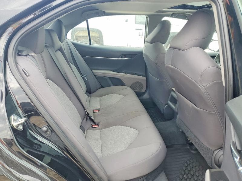 2020 TOYOTA CAMRY LE 10