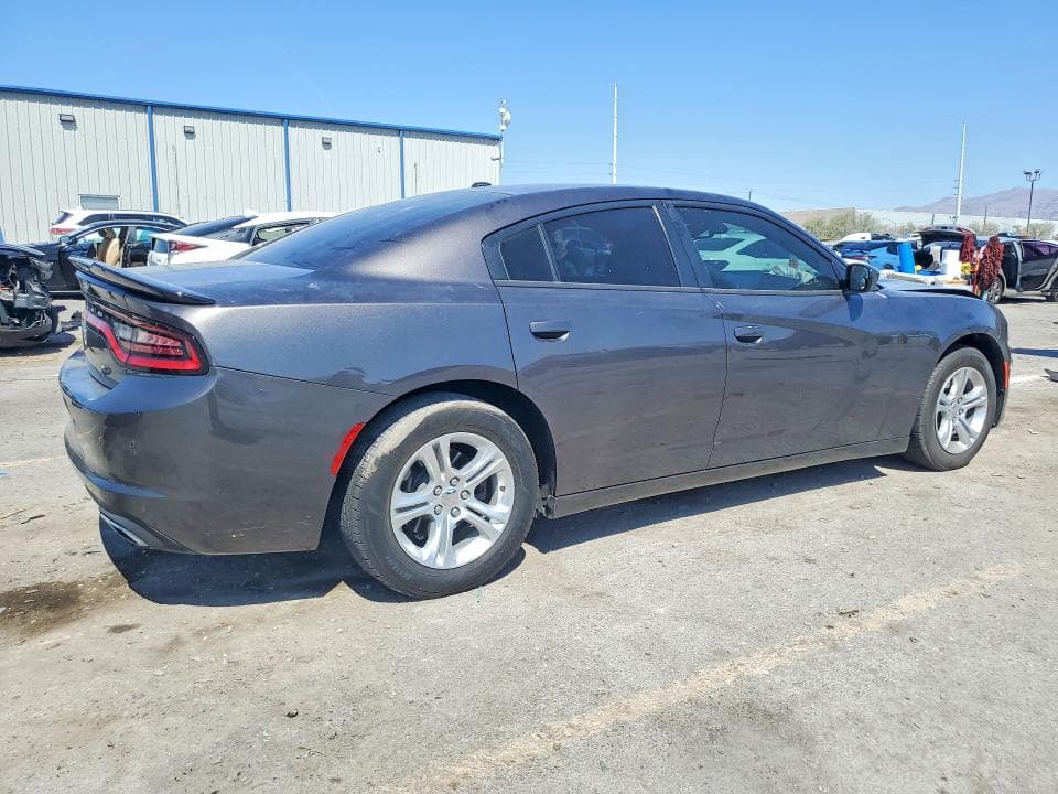 2017 DODGE CHARGER SE 3