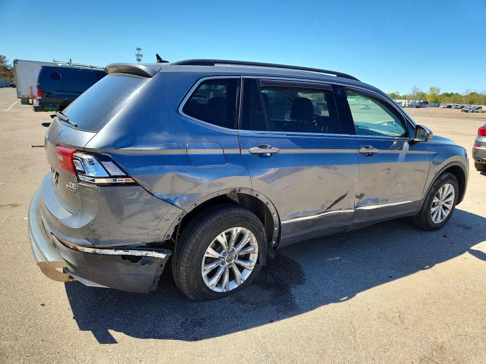 2018 VOLKSWAGEN TIGUAN SE 3