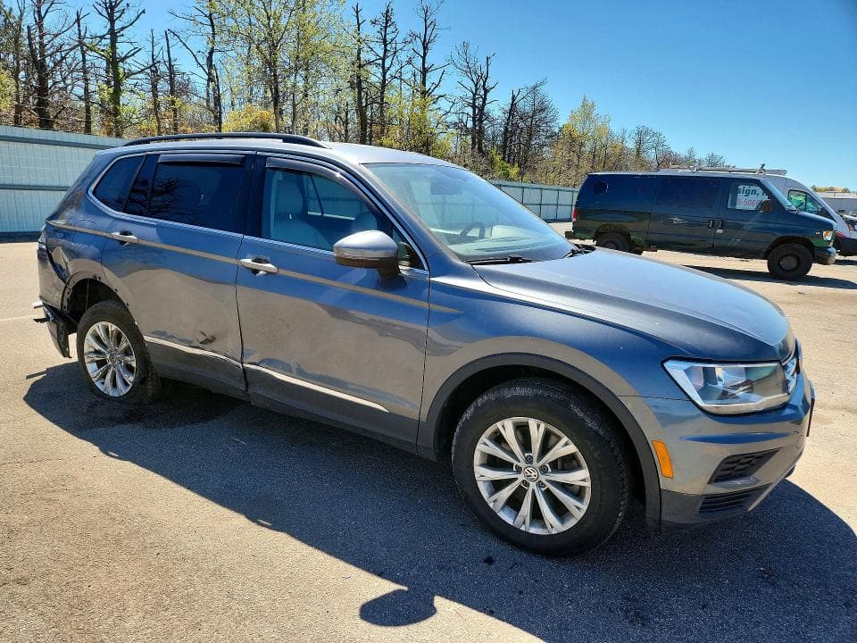 2018 VOLKSWAGEN TIGUAN SE 4