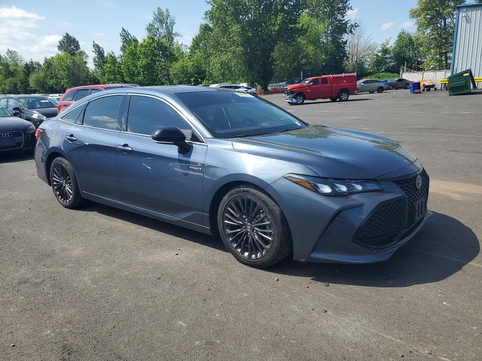 2019 TOYOTA AVALON HYBRID XSE XSE 4