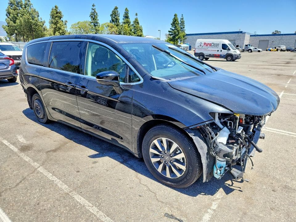 2024 CHRYSLER PACIFICA HYBRID SELECT 4