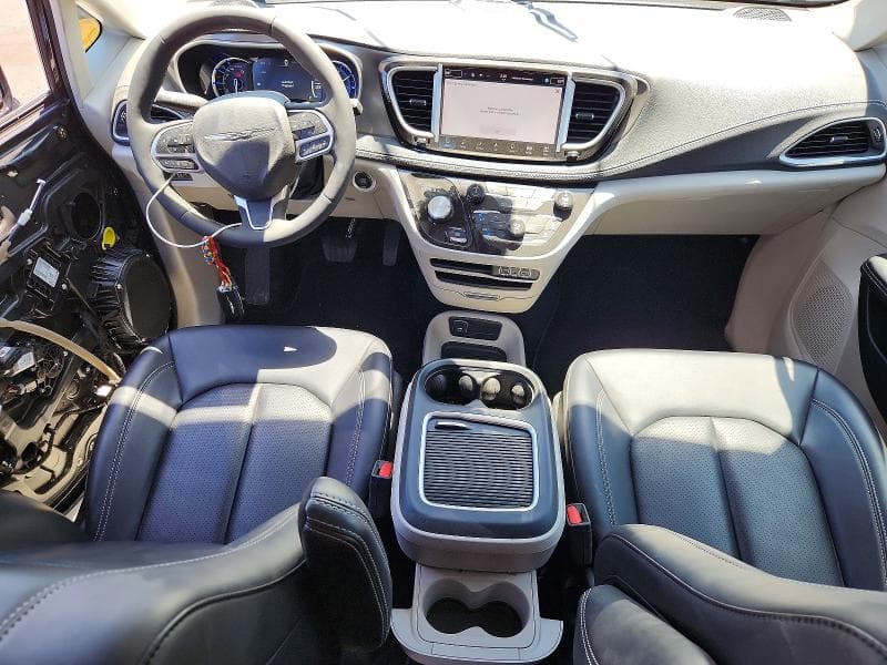 2024 CHRYSLER PACIFICA HYBRID SELECT 8