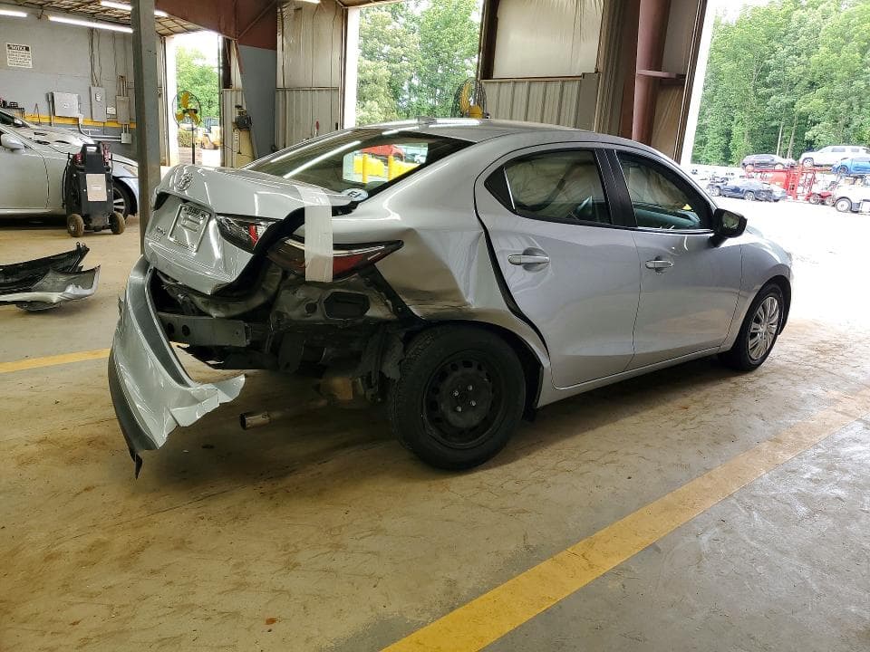 2019 TOYOTA YARIS L L 3