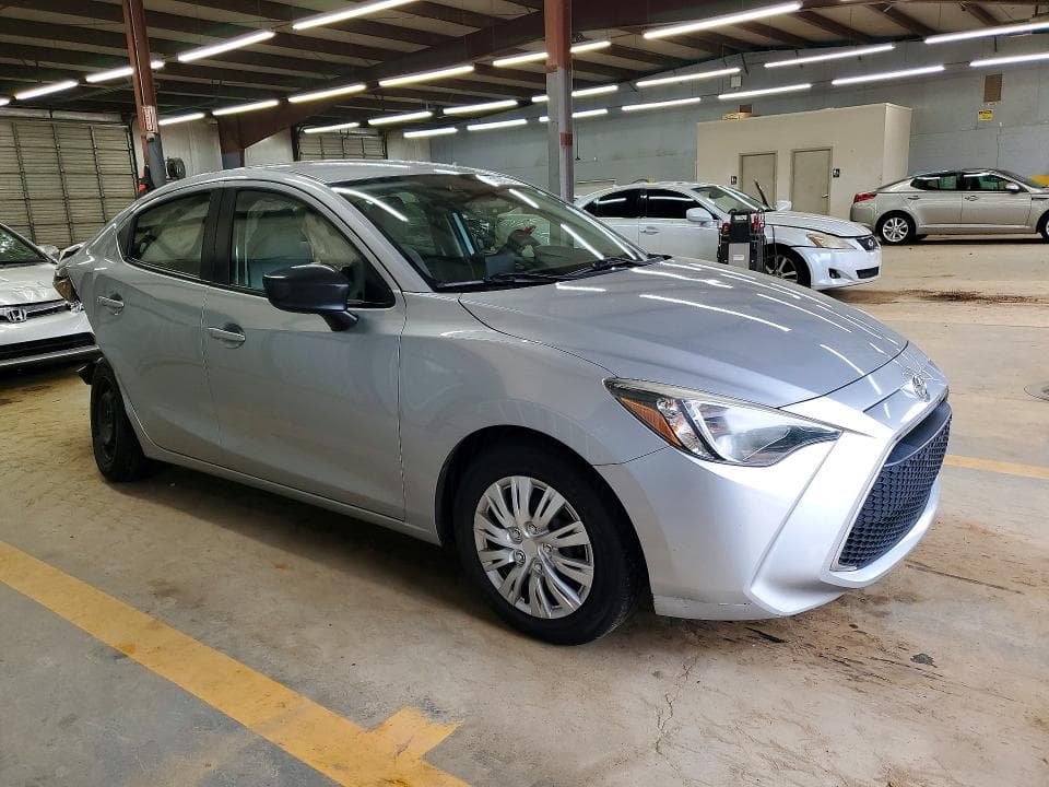 2019 TOYOTA YARIS L L 4