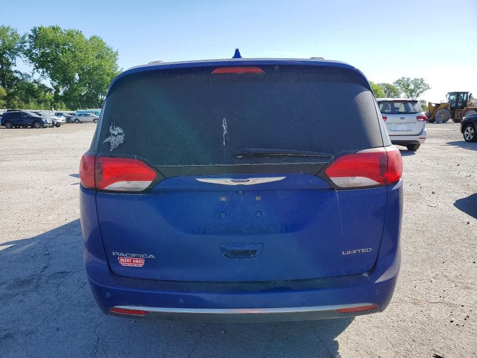 2020 CHRYSLER PACIFICA LIMITED 6