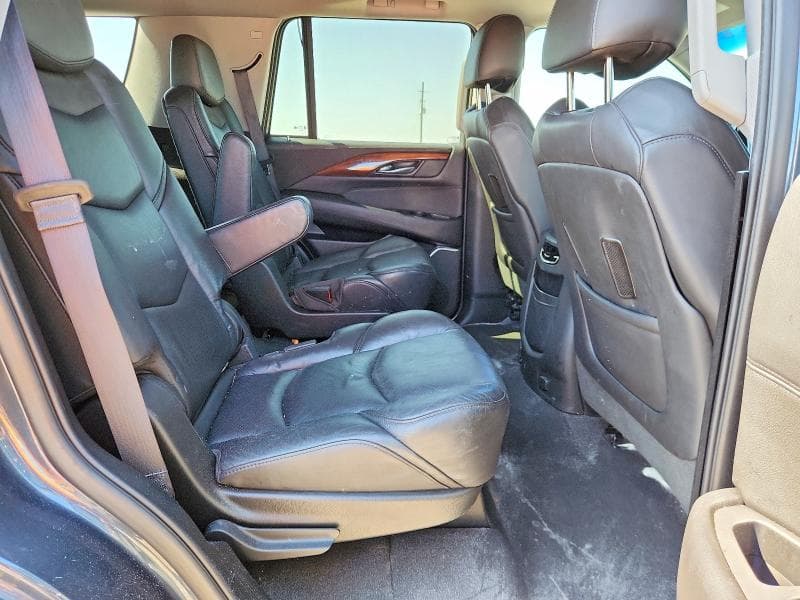 2019 CADILLAC ESCALADE LUXURY 11